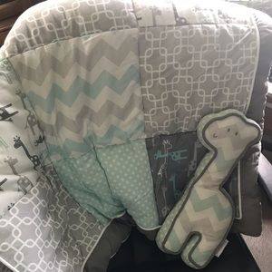 Crib comforter